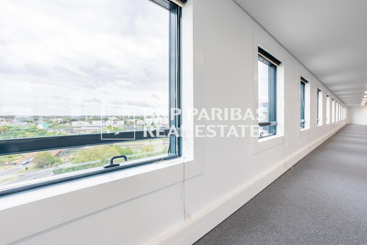 Bureau Noisy-le-Grand 3048m² Location bureau Noisy-le-Grand Seine-Saint-Denis OLBUR2106795 9